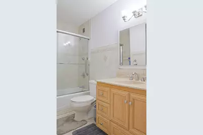 426 Harmon Cove Tower #426, Secaucus, NJ 07094 - Photo 10