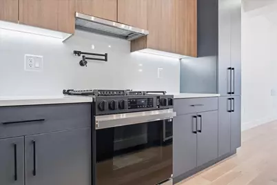 105 Laidlaw Ave #2, Jersey City, NJ 07306 - Photo 2