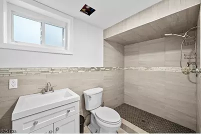 511 Davis Ave, Kearny, NJ 07032 - Photo 4