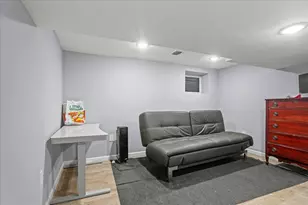 244 Clinton Ave, Jersey City, NJ 07304 - Photo 38