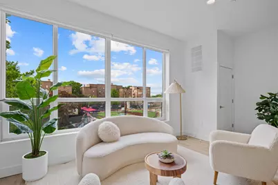 17 Avenue E #504, Bayonne, NJ 07002 - Photo 2