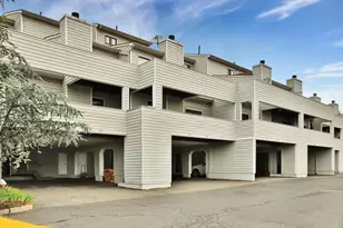 700 Mainsail Ln, Secaucus, NJ 07094 - Photo 14