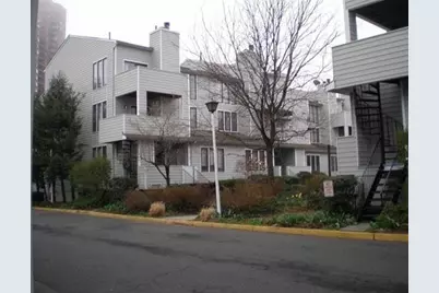 700 Mainsail Lane #700, Secaucus, NJ 07094 - Photo 22