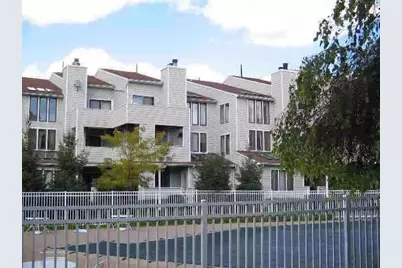 700 Mainsail Lane #700, Secaucus, NJ 07094 - Photo 18