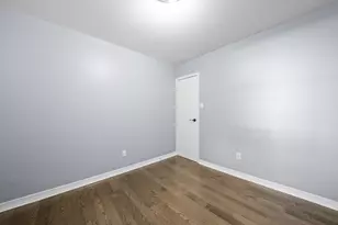 211 New York Ave, Jersey City, NJ 07307 - Photo 22