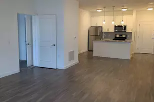 687 Ocean Ave, Jersey City, NJ 07305 - Photo 2