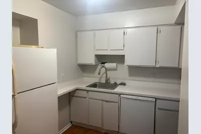 216 Christopher Columbus Dr #2, Jersey City, NJ 07302 - Photo 6