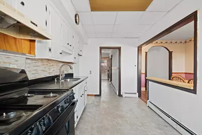 526 Avenue E, Bayonne, NJ 07002 - Photo 6
