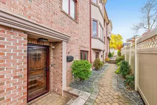 807 Edgewood Ln, Fort Lee, NJ 07024 - Photo 2