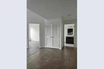 190 Culver Ave #104, Jersey City, NJ 07305 - Photo 6