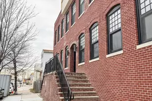 190 Culver Ave, Jersey City, NJ 07305 - Photo 2