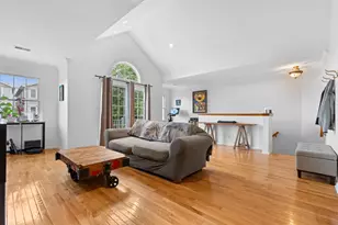 47 Grieco Dr, Jersey City, NJ 07305 - Photo 2