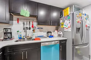 137A Dekalb Ave, Jersey City, NJ 07306 - Photo 4