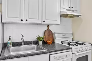 1225 Kennedy Blvd, Bayonne, NJ 07002 - Photo 6