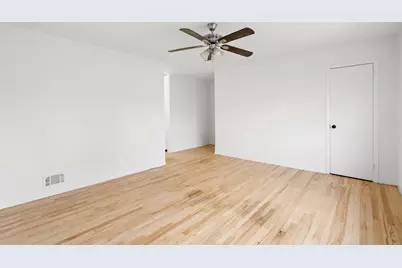 14 Olean Ave #2, Jersey City, NJ 07304 - Photo 4