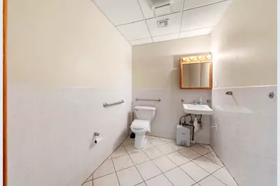 910 Summit Ave, Union City, NJ 07087 - Photo 8