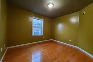 27 Jewett Ave, Jersey City, NJ 07304 - Photo 14