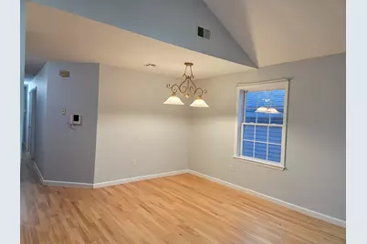 27 Jewett Ave #2, Jersey City, NJ 07304 - Photo 6