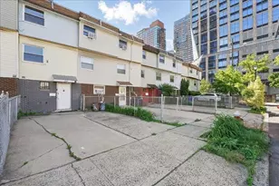 12 Saddlewood Ct, Jersey City, NJ 07302 - Photo 24