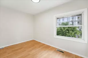 12 Saddlewood Ct, Jersey City, NJ 07302 - Photo 18