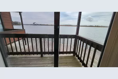 89 Harbor Key Harbor Key #89, Secaucus, NJ 07094 - Photo 2