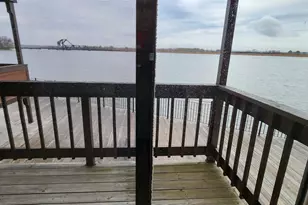 89 Harbor Key Harbor Key, Secaucus, NJ 07094 - Photo 2