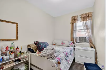 98 West 49th St, Bayonne, NJ 07002 - Photo 8