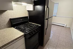 420 Sheridan Pl, Fairview, NJ 07024 - Photo 4