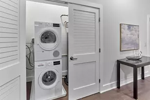 260 Ave E, Bayonne, NJ 07002 - Photo 12