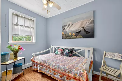 687 Avenue E, Bayonne, NJ 07002 - Photo 16