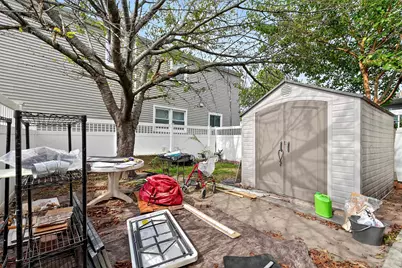 687 Avenue E, Bayonne, NJ 07002 - Photo 32