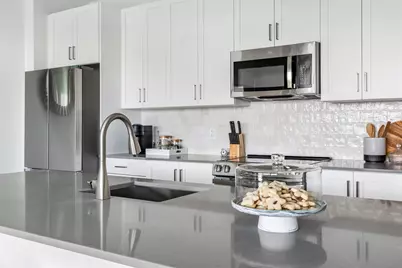 8601 Bergenline Ave #1012, North Bergen, NJ 07047 - Photo 2