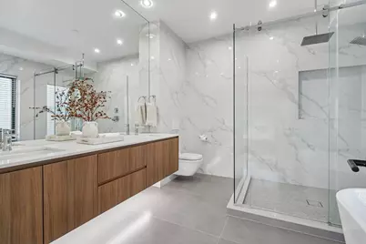 426 Aurora Ave, Cliffside Park, NJ 07010 - Photo 12