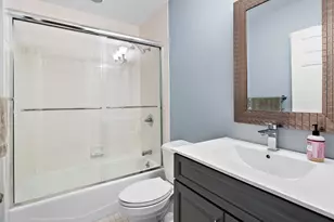 207 Shearwater Ct W, Jersey City, NJ 07305 - Photo 16