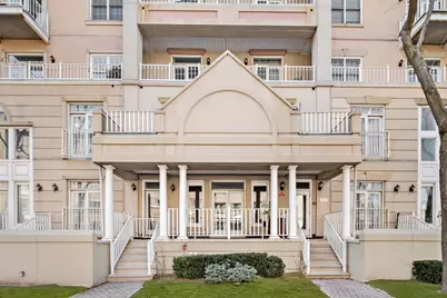 207 Shearwater Ct West #31, Jersey City, NJ 07305 - Photo 34