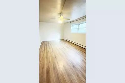 2200 Paterson Plank Rd #5, North Bergen, NJ 07047 - Photo 4