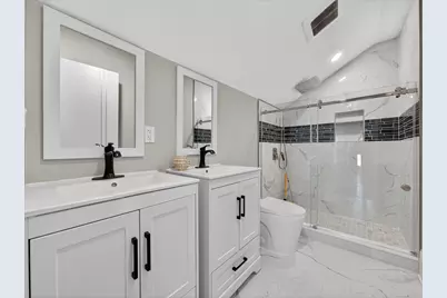 70 Sherman Pl #2, Jersey City, NJ 07307 - Photo 14