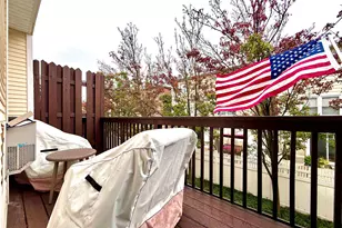 34 Marina Dr, Bayonne, NJ 07002 - Photo 22