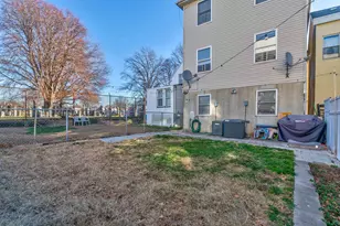 225 Belvedere Ave, Jersey City, NJ 07306 - Photo 16