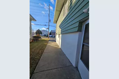 122 Eckel Rd #house, Little Ferry, NJ 07643 - Photo 12