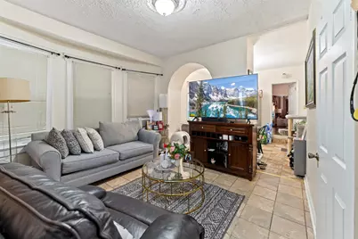 86 Clendenny Ave, Jersey City, NJ 07304 - Photo 2