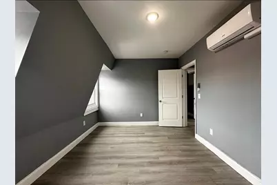 131 Monticello Ave, Jersey City, NJ 07304 - Photo 4