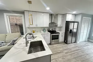 514 43rd St, Union City, NJ 07087 - Photo 2