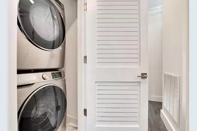 65 Corbin Ave #1, Jersey City, NJ 07306 - Photo 30