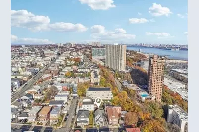 7 Laird Pl, Cliffside Park, NJ 07010 - Photo 6