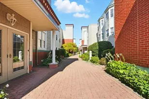 252 The Promenade, Edgewater, NJ 07020 - Photo 32