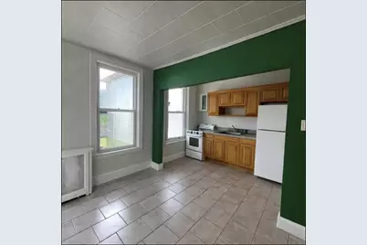 22 Whitman Ave, Jersey City, NJ 07306 - Photo 2