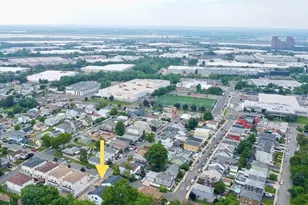 138 Weigands Ln, Secaucus, NJ 07094 - Photo 10