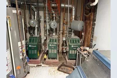 210 Ege Ave, Jersey City, NJ 07304 - Photo 48