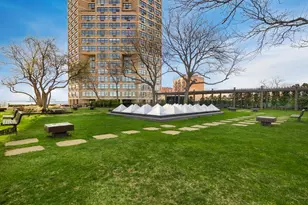 7002 Blvd E, Guttenberg, NJ 07093 - Photo 1